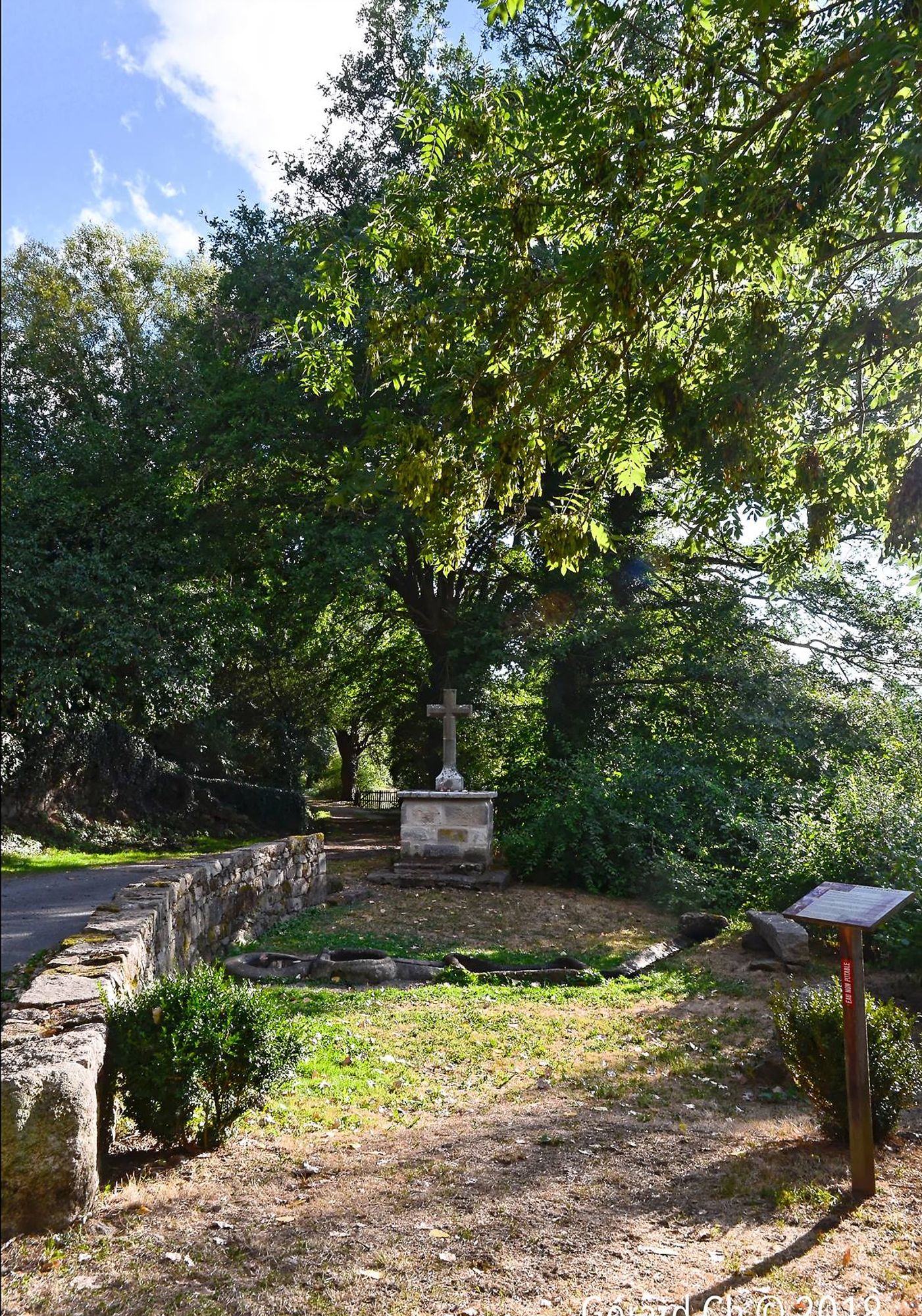 Fontaine de Saint-Patrocle - Colombier - Allier