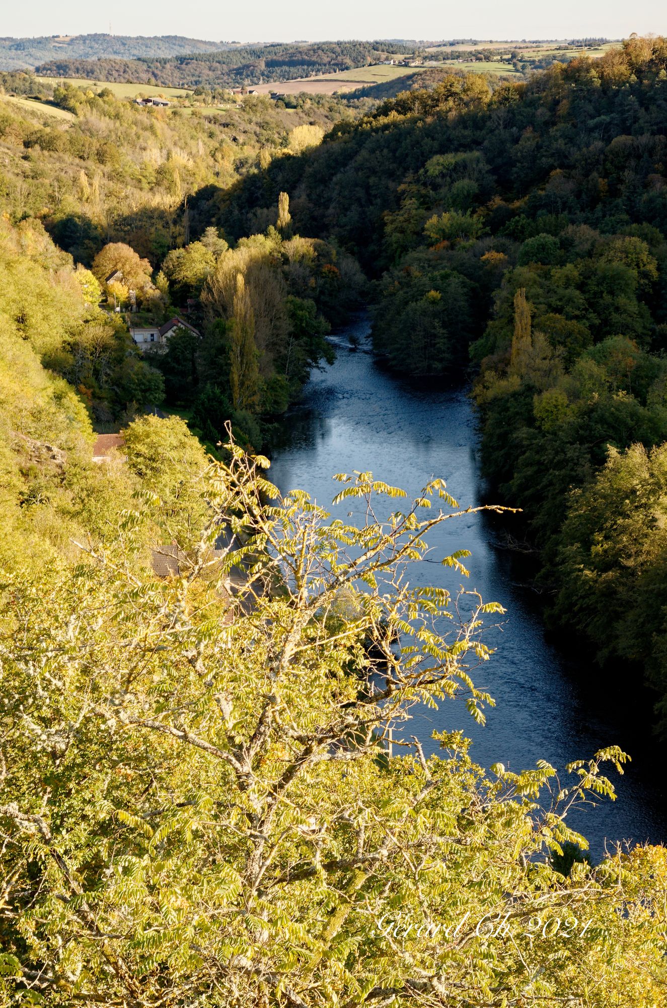 La rivière La Sioule, ligne de vie entre Combrailles et Bourbonnais - Allier