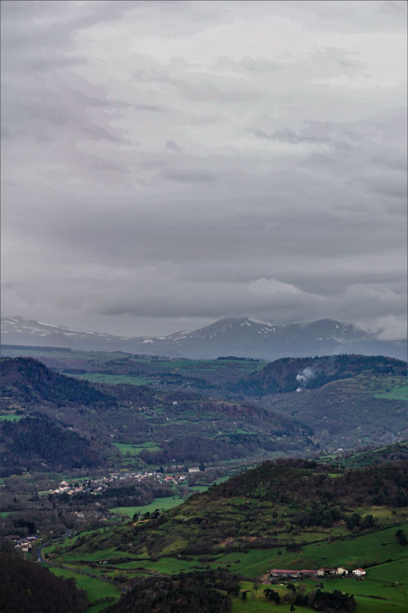 Vue sur le Massif du Sancy dans le Puy-de-Dôme 