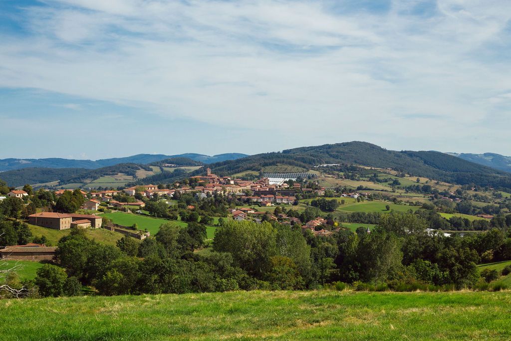 Montrottier-village-point de vue - monts du lyonnais
